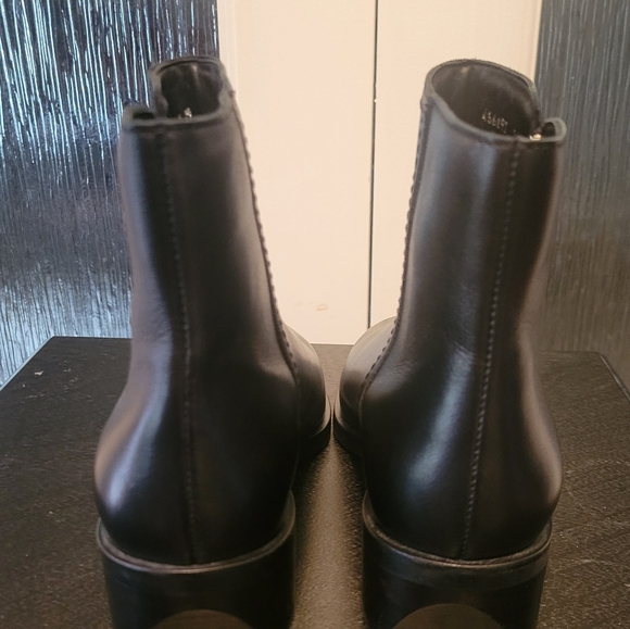 Aquatalia leather ankle boots - Picture 6 of 9